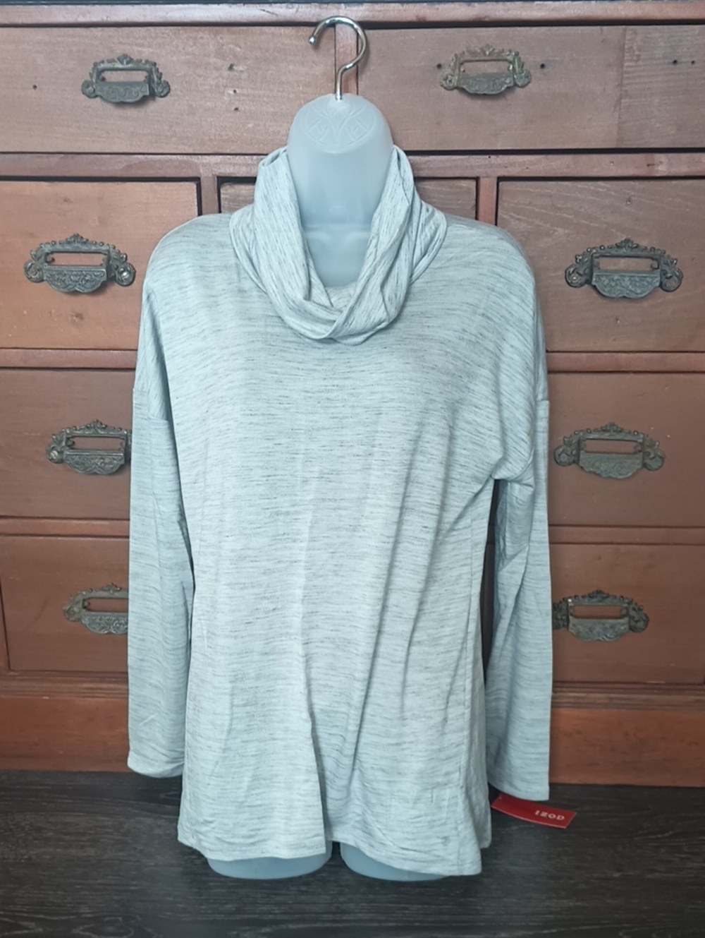 Brand New!! Izod Top.